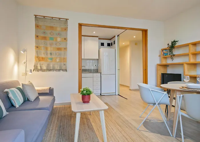 Click&flat Gran Via * برشلونة